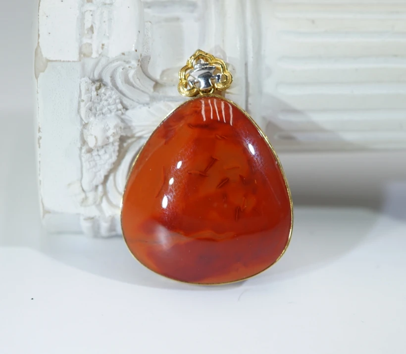 18k南红火焰纹吊坠 AK012102B