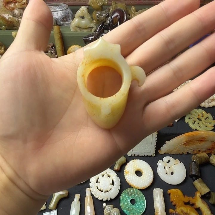 s***n摆件精美摆件挂件一个