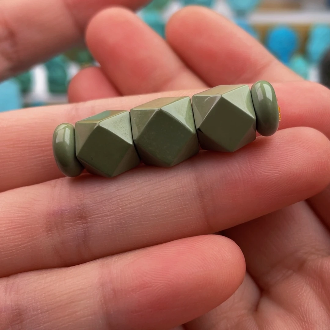 绿松石未镶嵌配饰