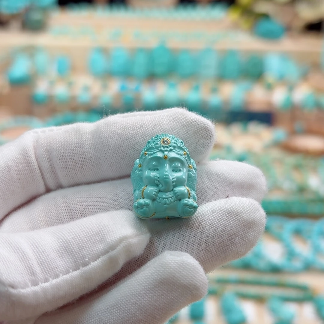 绿松石未镶嵌珠宝奇石