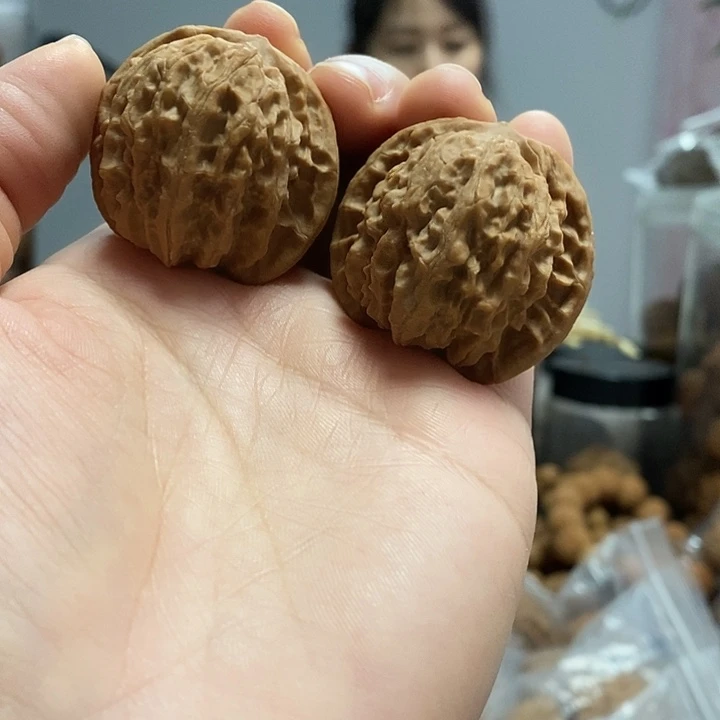 文玩核桃把件37蜡皮黄杆