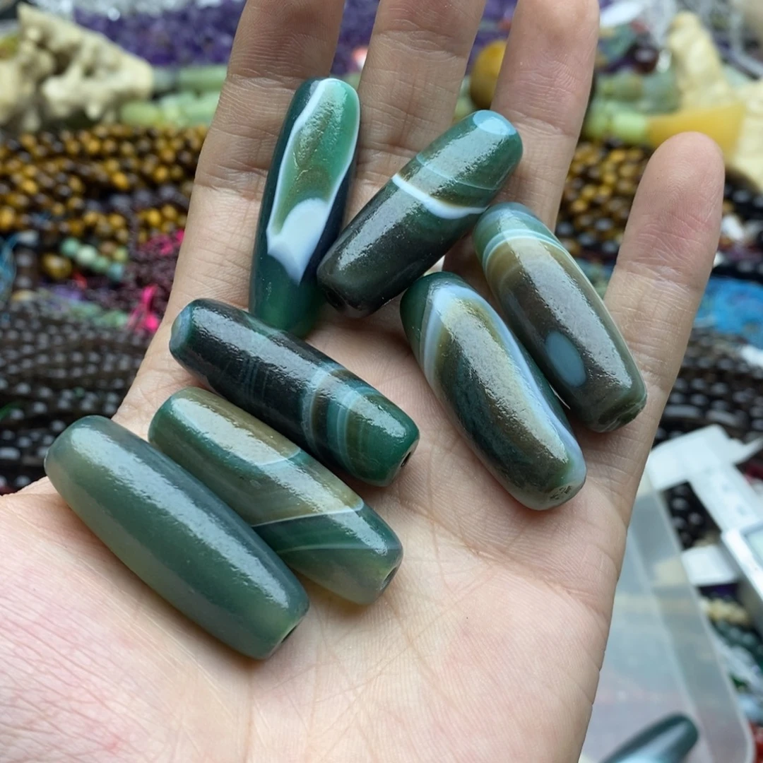 玛瑙/玉髓未镶嵌珠宝半成品一颗14×39mm绿玛瑙桶珠