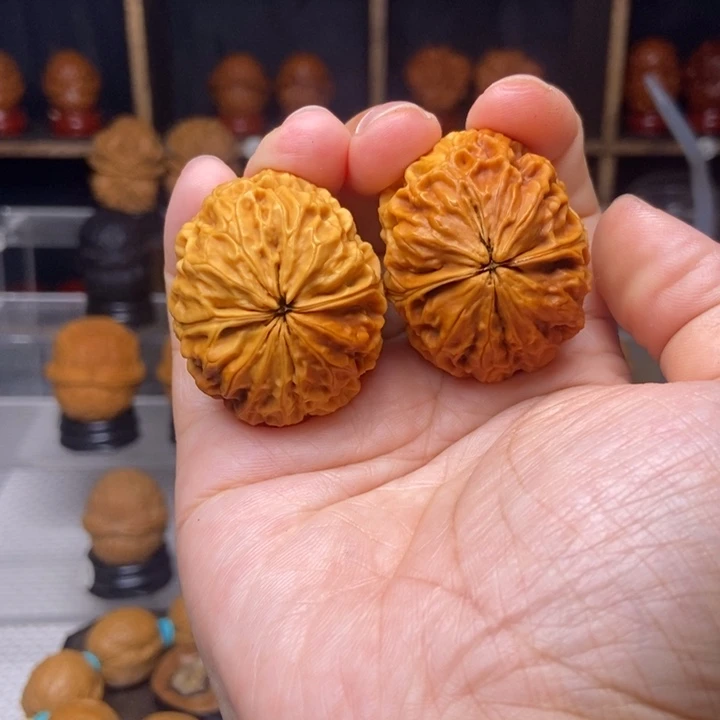 吊坠文玩核桃32玲珑绣球