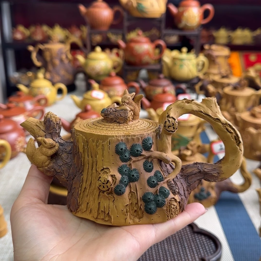 茶壶段泥树桩松鼠