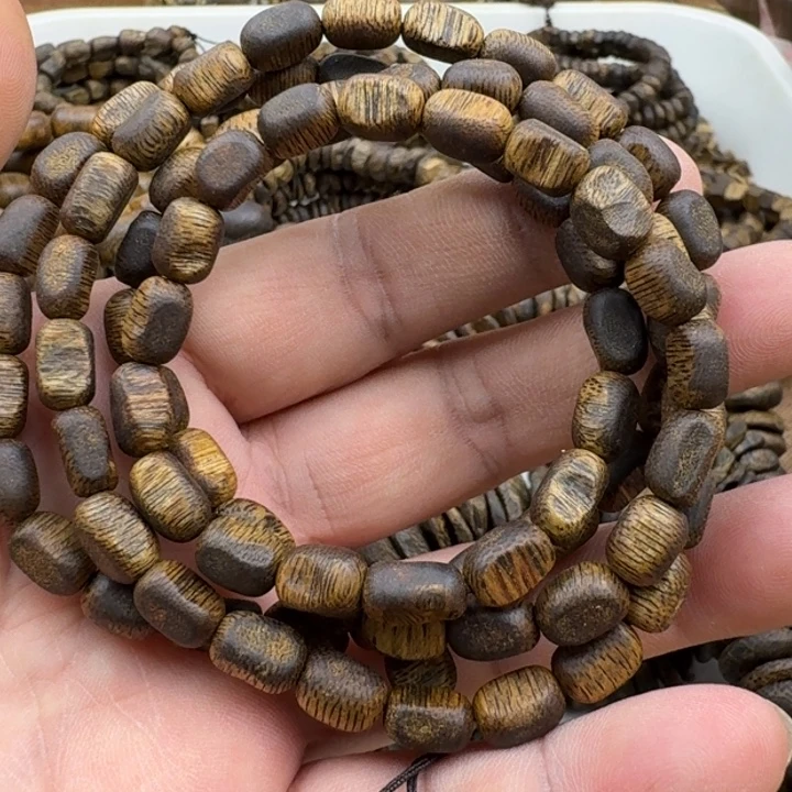 沉香手串乌身手串17克