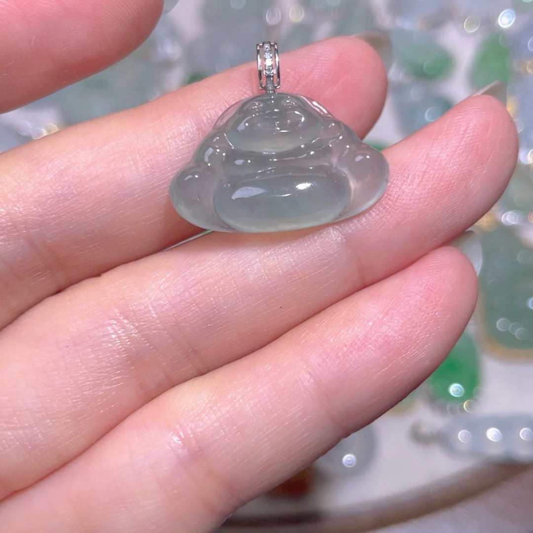 翡翠18K金镶嵌颈饰翡翠