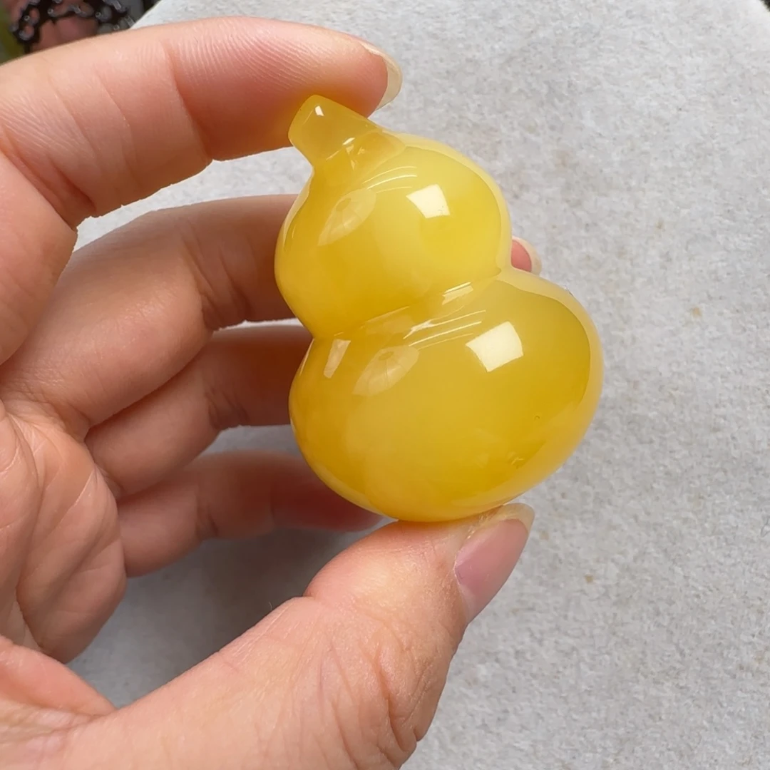 蜜蜡未镶嵌珠宝奇石