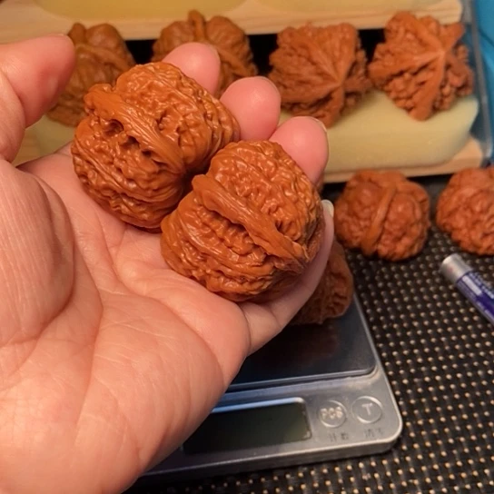 浮***～文玩核桃吊坠核桃