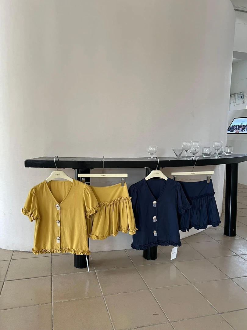 【赵小小&里费小岛】28735 夏季法式荷叶边飞飞短袖上衣+减龄半身裙