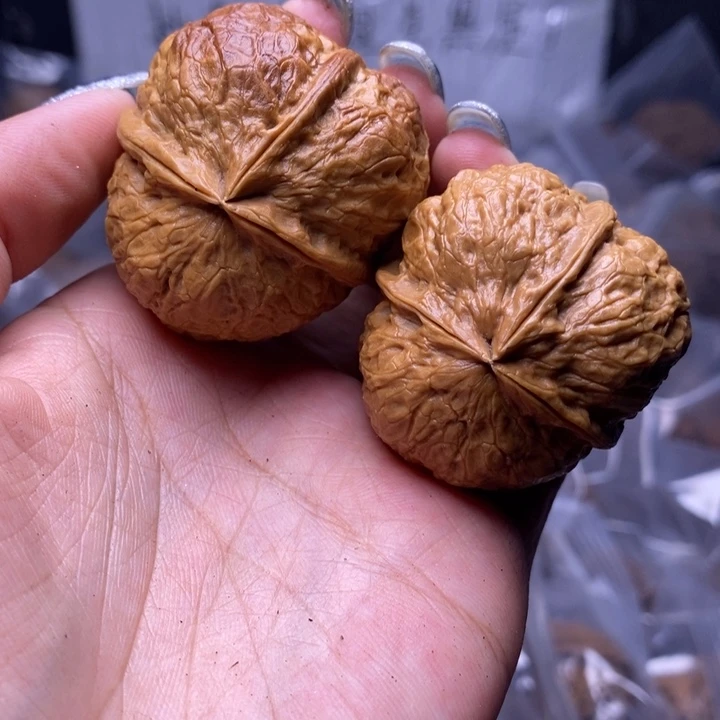 文玩核桃把件云南野生铁核桃35号43mm