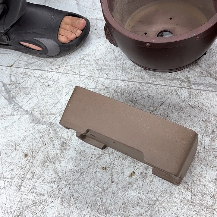 紫砂花盆紫砂的颜色很