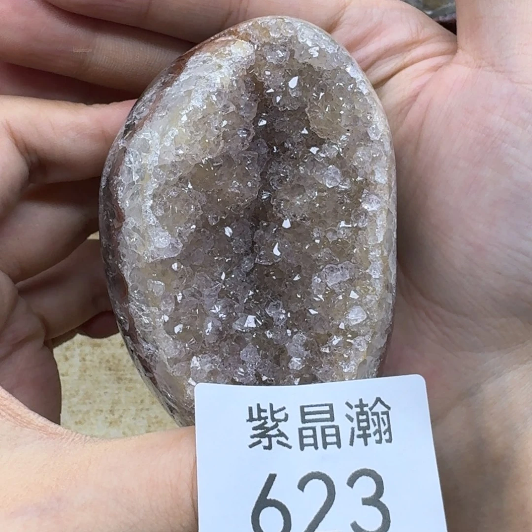 未镶嵌水晶大型摆件（非配饰）