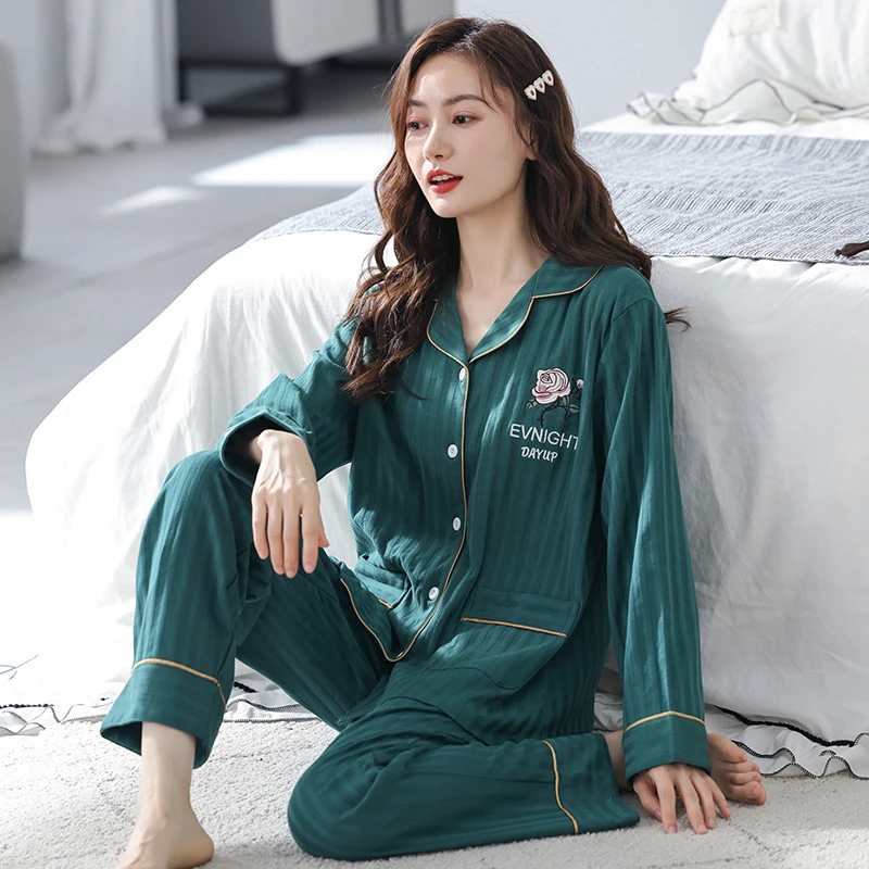 新款睡衣春秋季女款新款纯棉女士长袖翻领秋款家居服简约两件套装