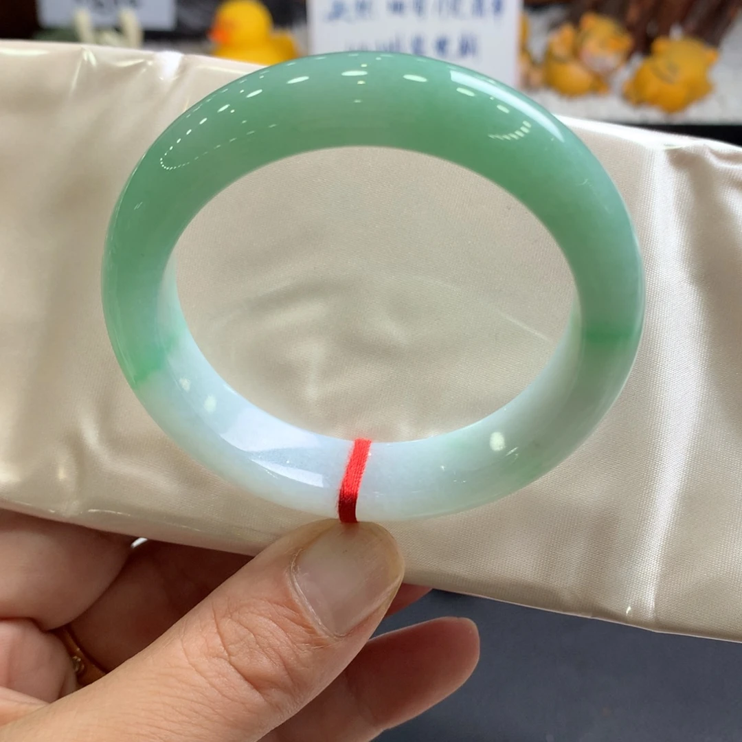 翡翠未镶嵌手镯52.2正圈