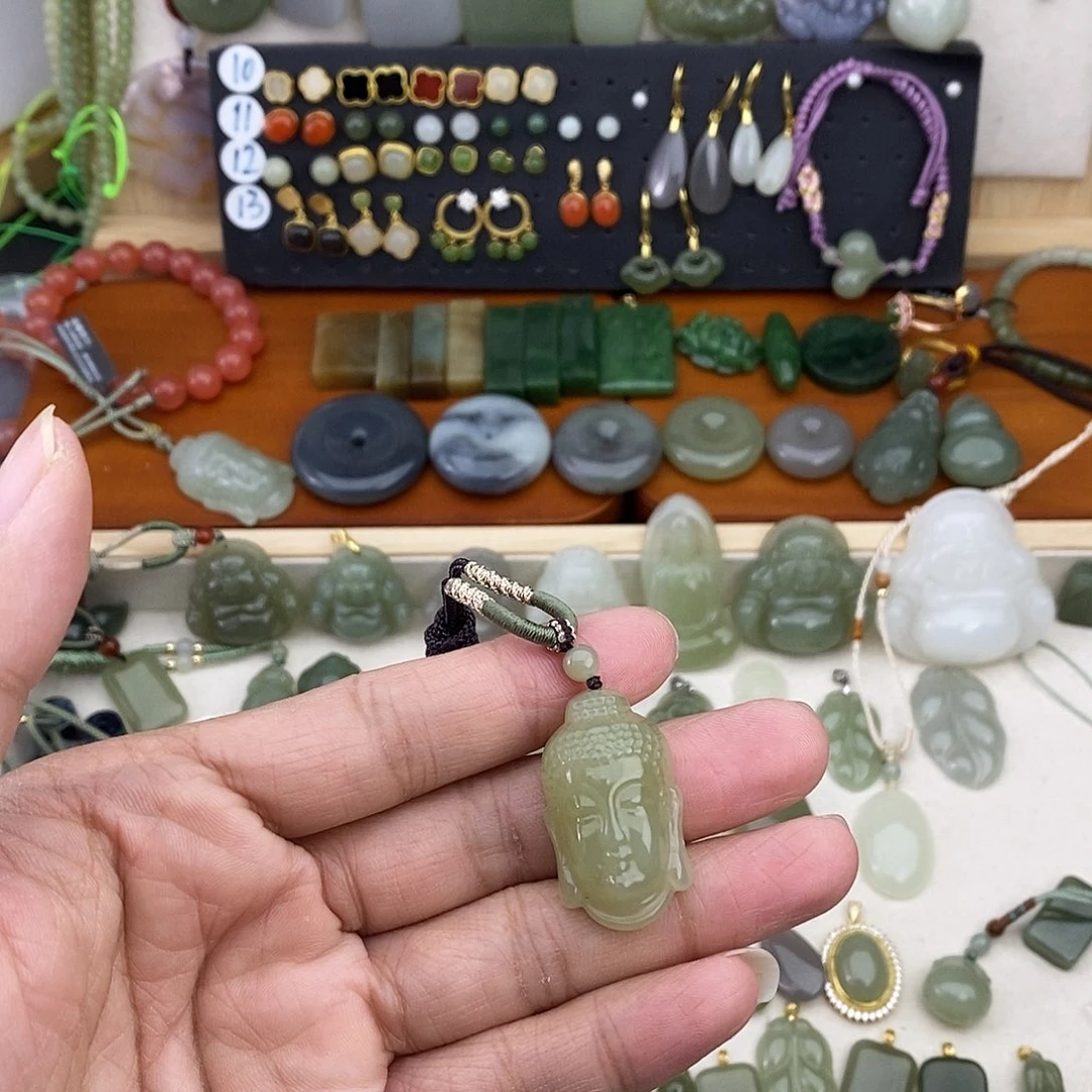 和田玉未镶嵌吊坠(不含链)