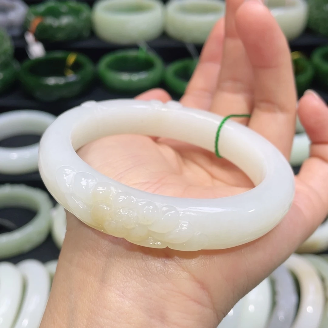 未镶嵌手镯和田玉33