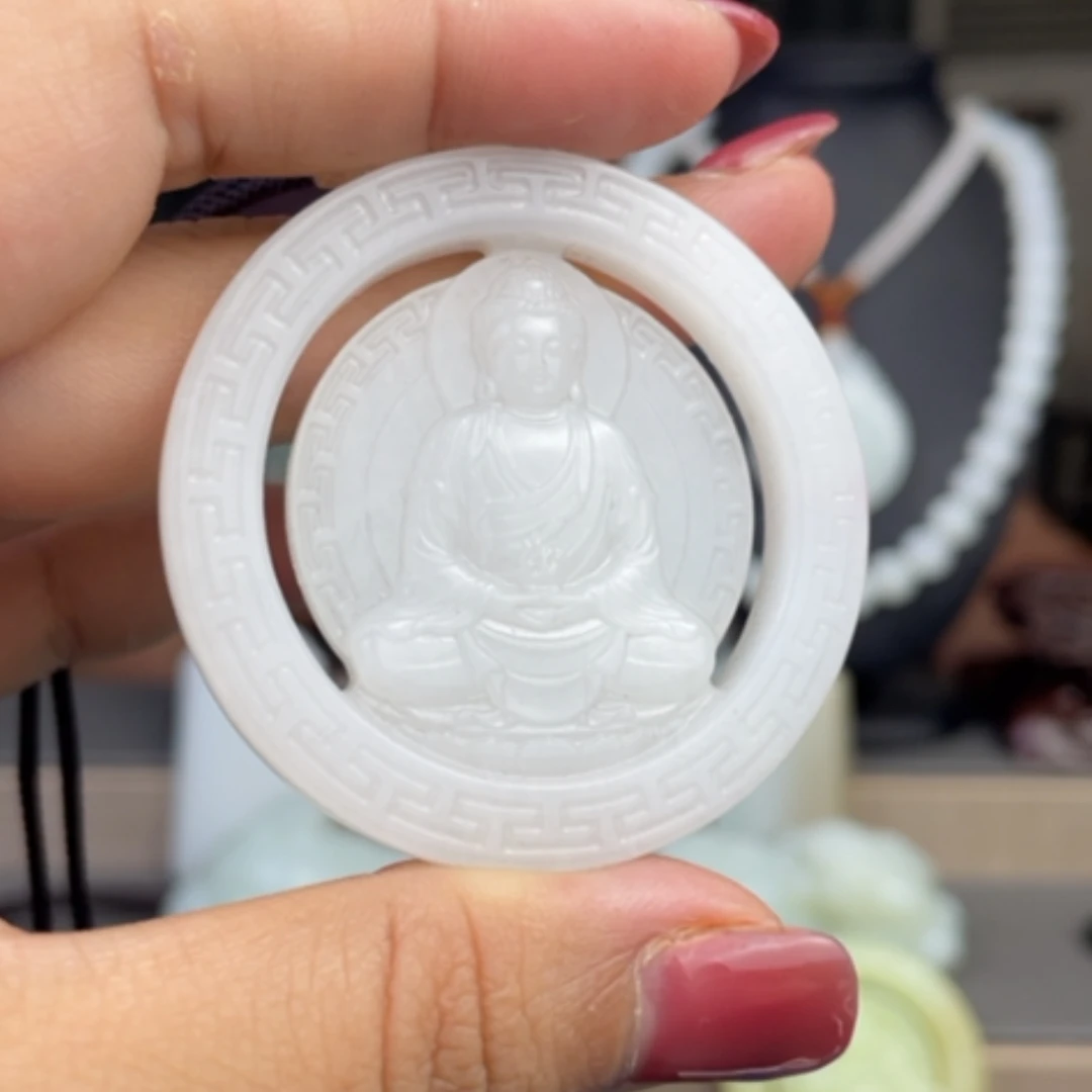 【闪购商品】颈饰足铂镶嵌和田玉
