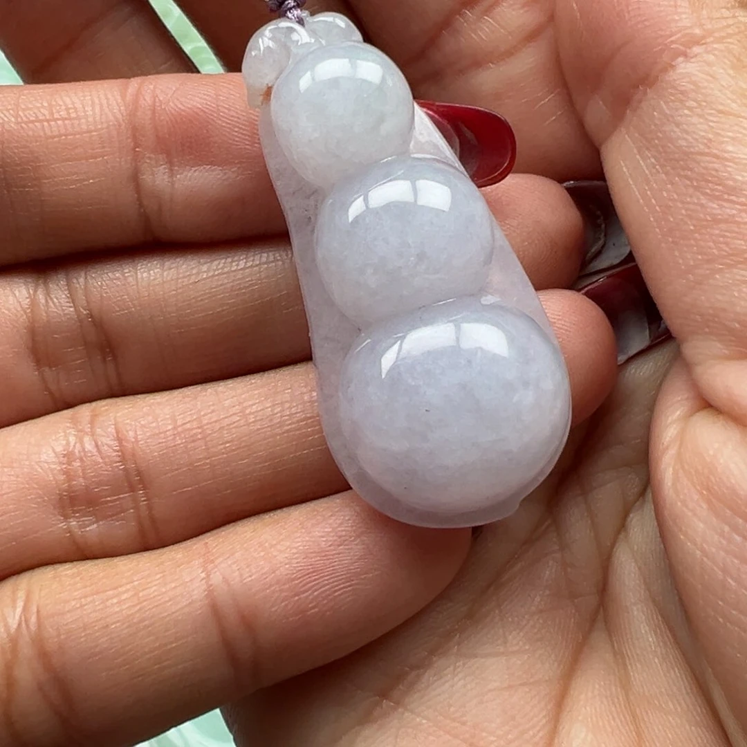 翡翠颈饰未镶嵌福豆