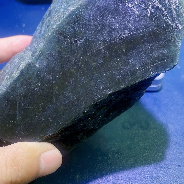 未镶嵌和田玉（糖玉）珠宝半成品