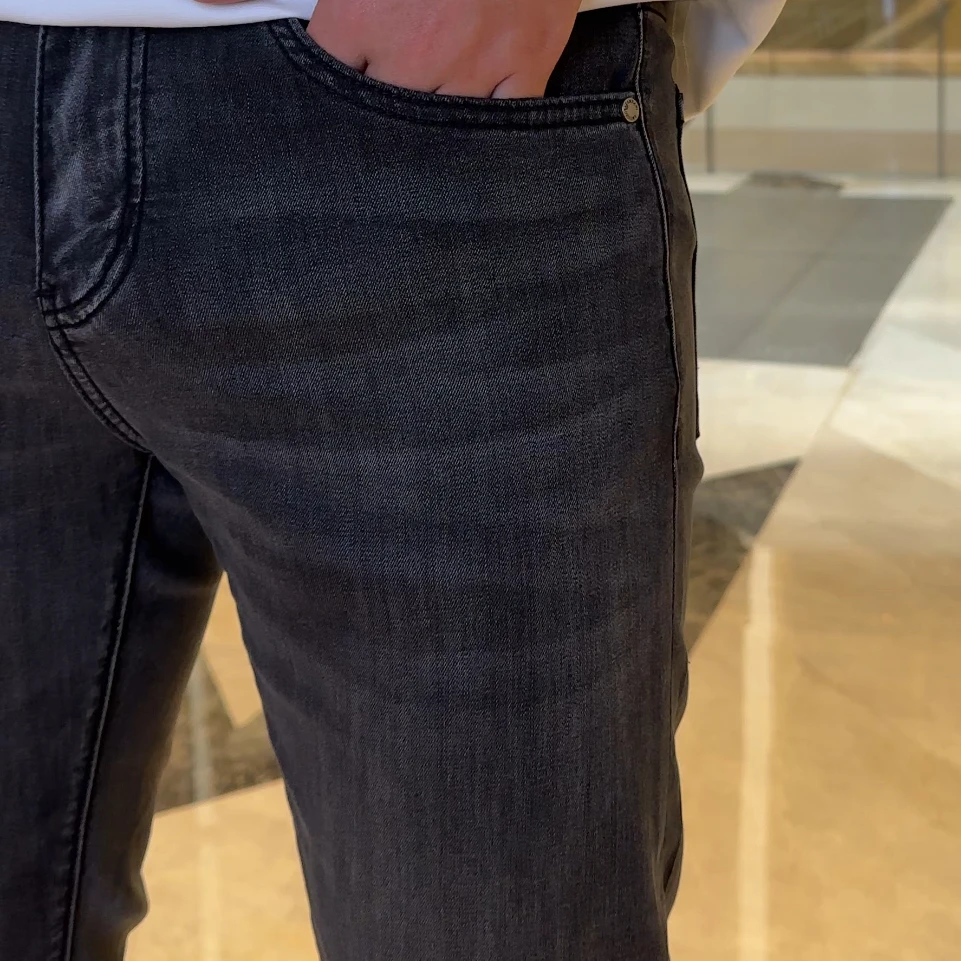 2025春夏薄款高端男士洗水深灰色轻奢牛仔裤百搭修身小直筒长裤