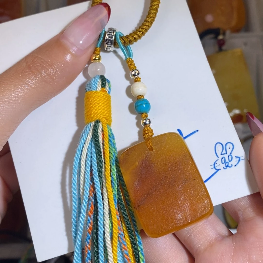 琥珀珠宝奇石未镶嵌