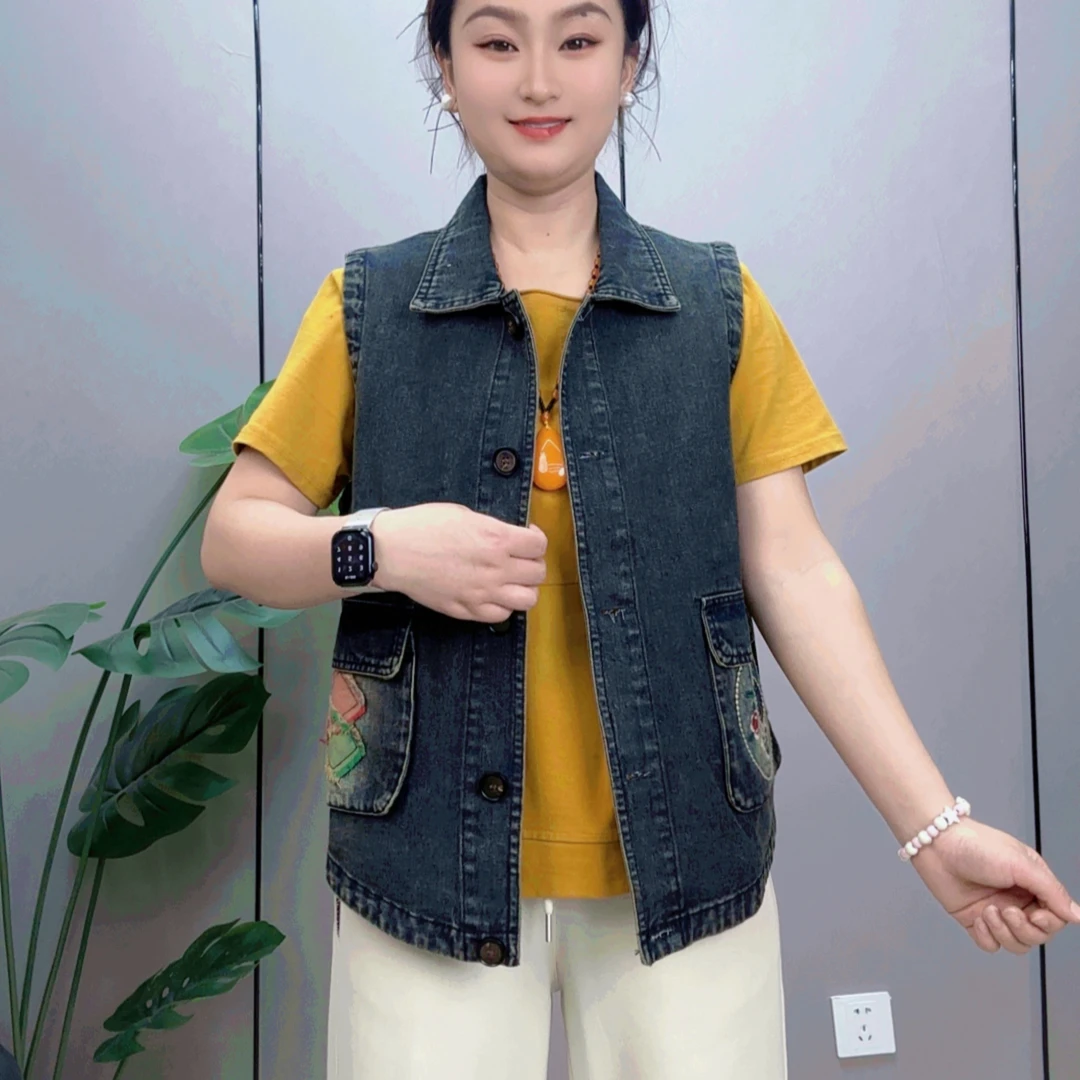 复古牛仔夏天马甲外穿百搭短款休闲无袖妈妈装洋气外穿马夹