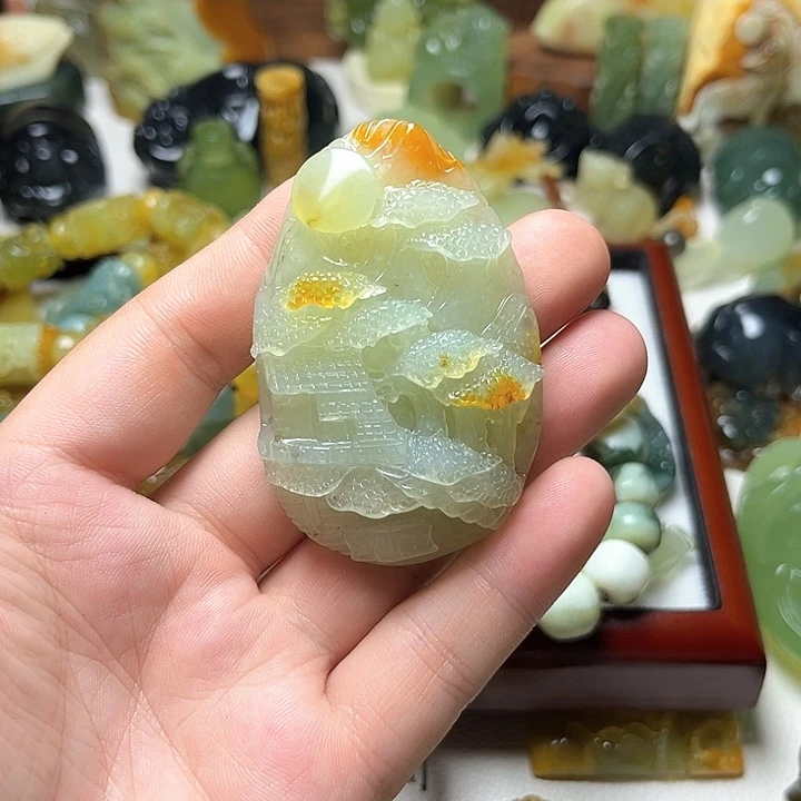 未镶嵌蛇纹石玉颈饰