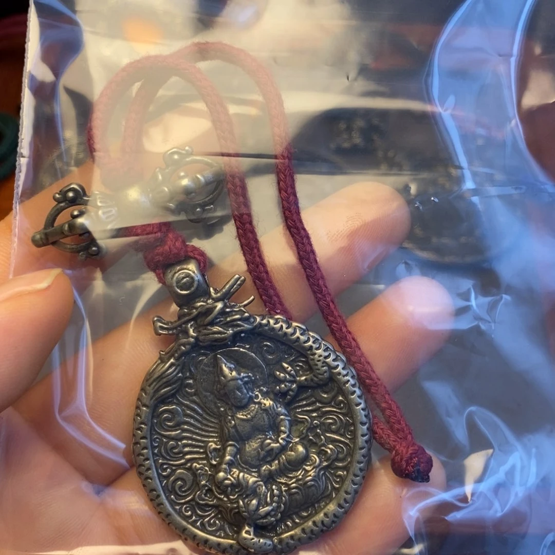 【闪购商品】泥塑巜****爷藏传牌子……