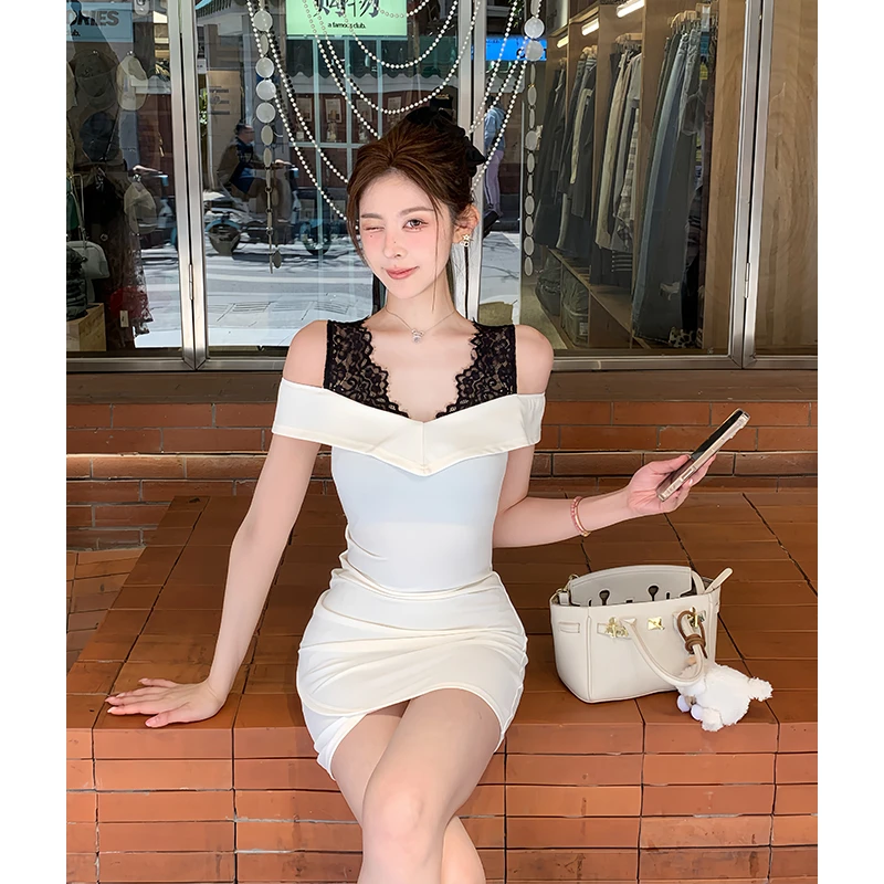 假两件蕾丝拼接连衣裙女春秋季甜辣妹收腰显瘦裙