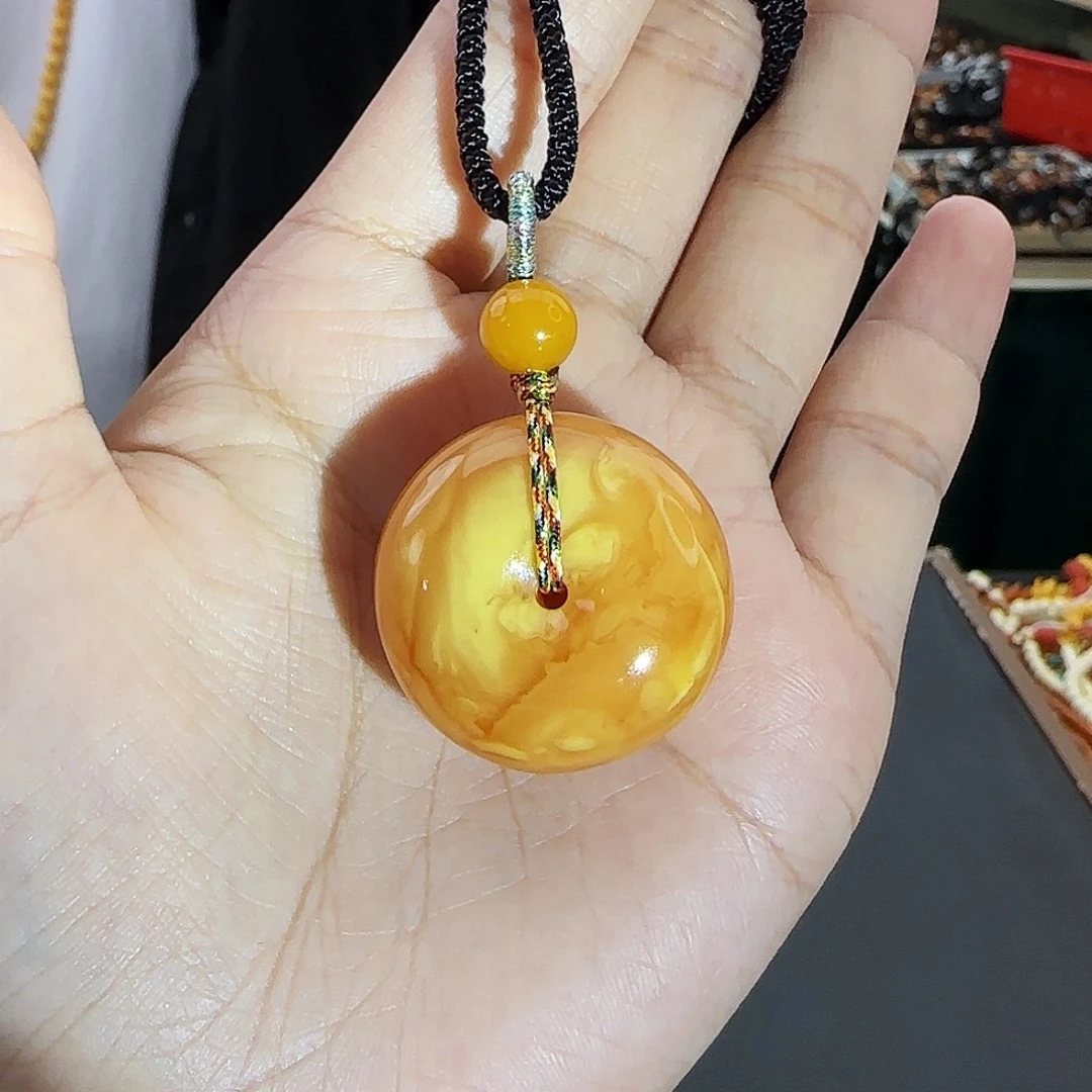 琥珀未镶嵌颈饰吊坠