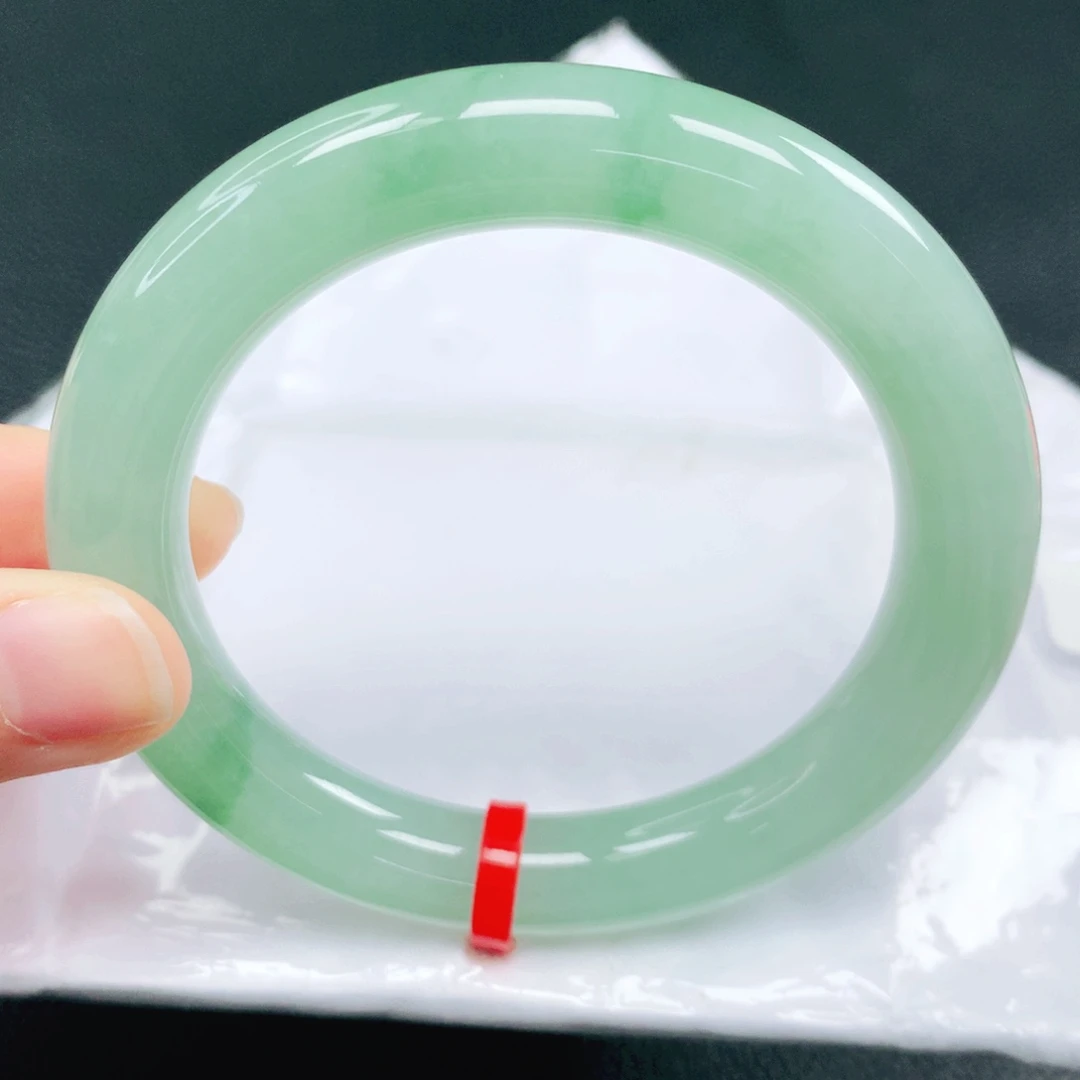 翡翠未镶嵌手镯56圈