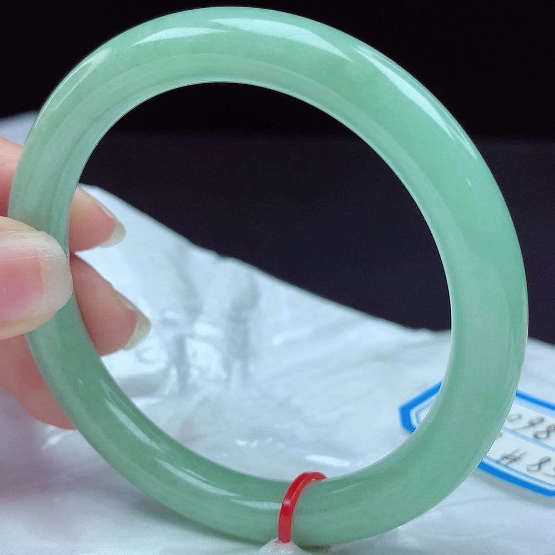 未镶嵌手镯翡翠86014，