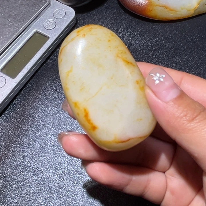 和田玉未镶嵌珠宝奇石