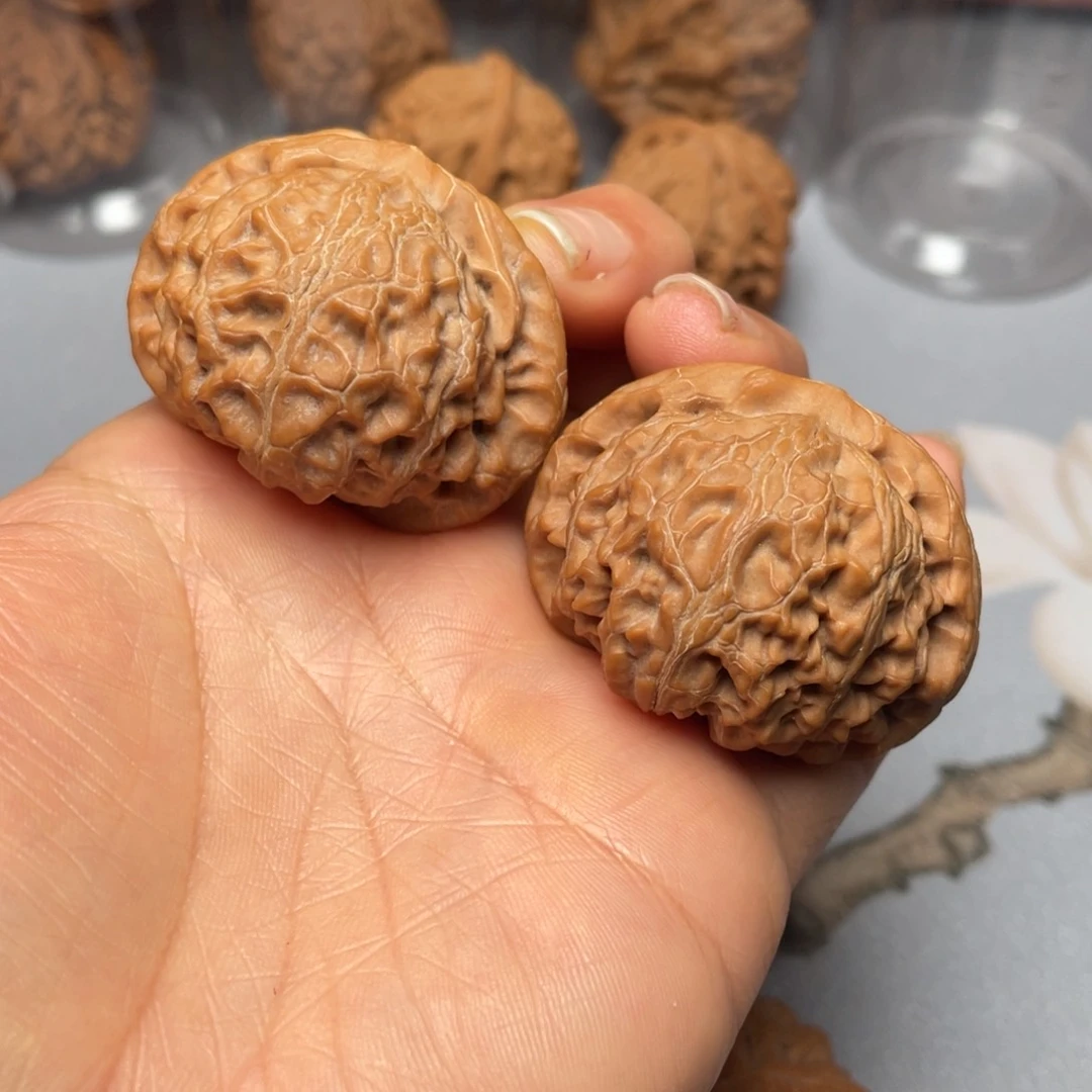 【闪购商品】文玩核桃吊坠宫灯………