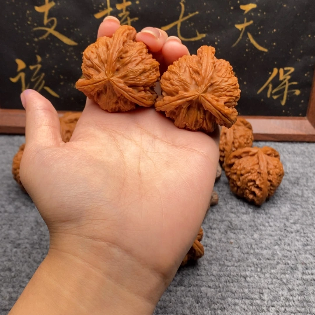 【闪购商品】吊坠文玩核桃S***r
