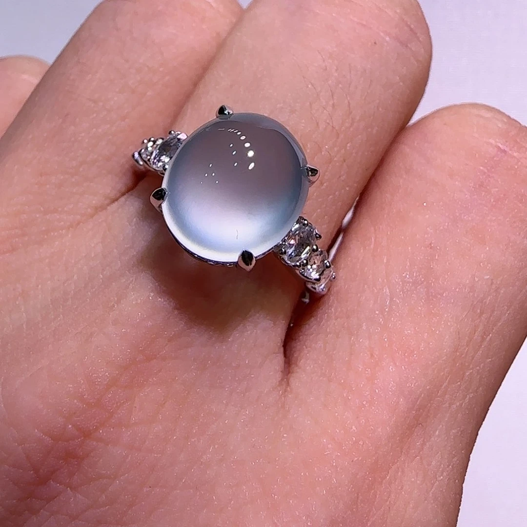 翡翠戒指18K金镶嵌旺***星戒指