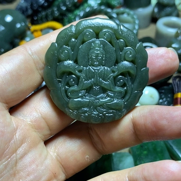 颈饰未镶嵌和田玉