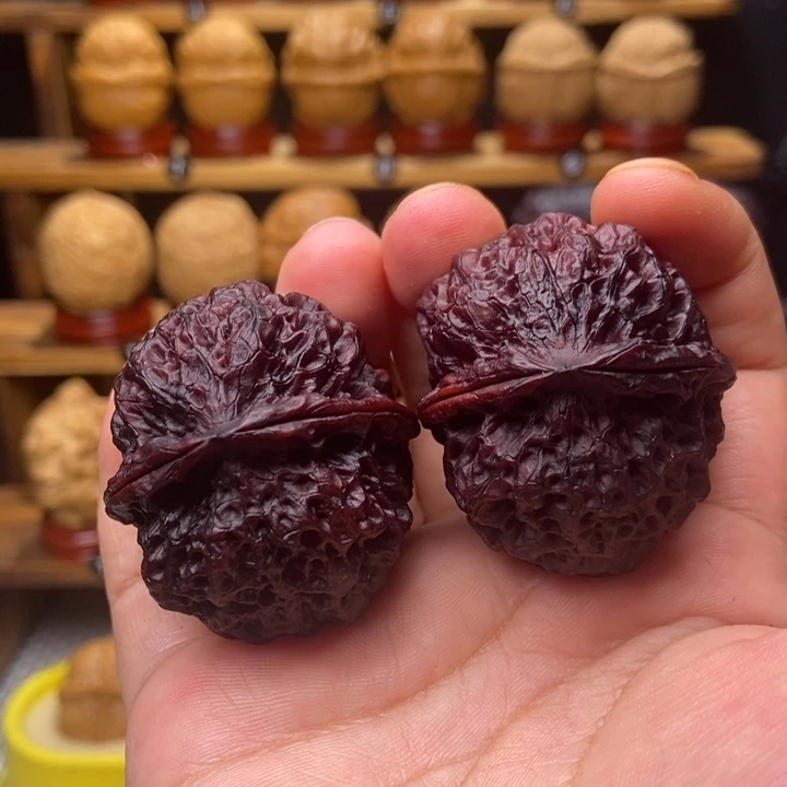 文玩核桃把件七星绣球05