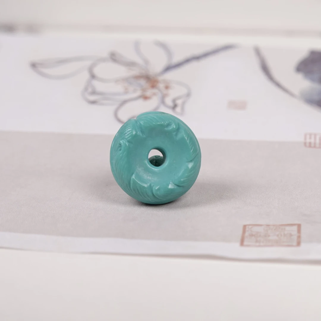 原矿湖北绿松石雕刻羽毛扣