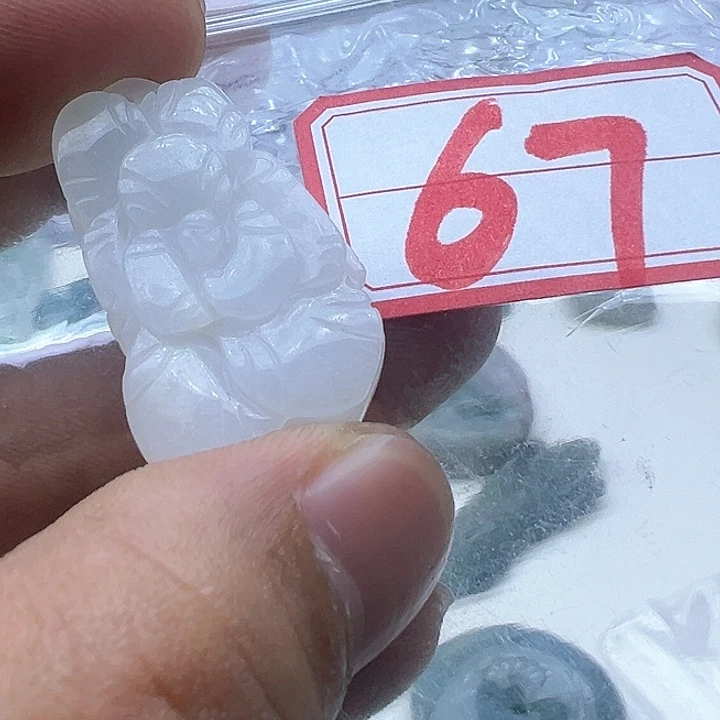 翡翠颈饰未镶嵌天然缅甸翡翠吊坠