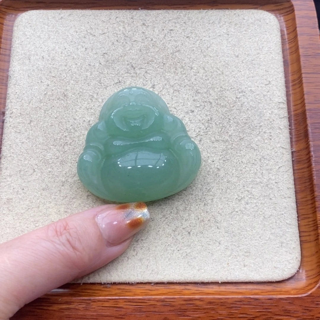 石英岩玉未镶嵌颈饰