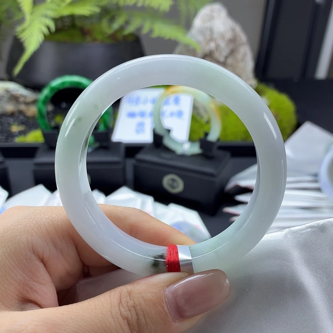 翡翠未镶嵌手镯翡翠手镯