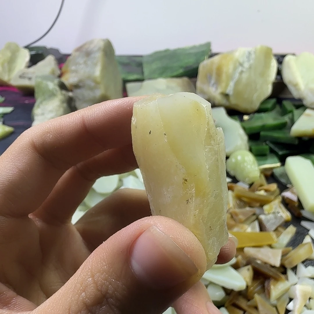 和田玉（糖玉）未镶嵌挂件