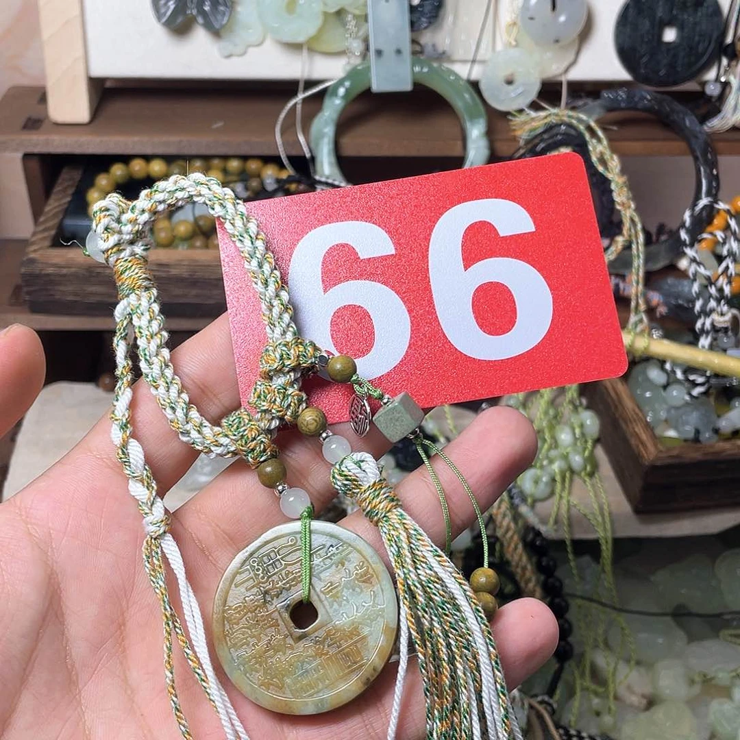 蛇纹石玉合金颈饰也****呐