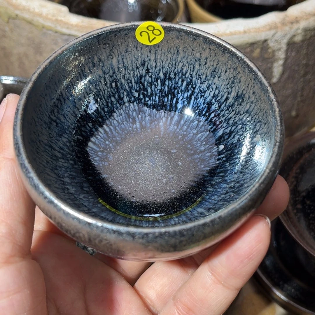 茶盏义兴龙窑坚持真柴烧