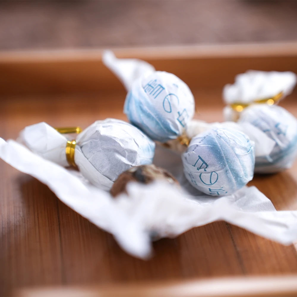 司丽茶叶  云南普洱茶 雪的白 雪山茶 白茶 龙珠