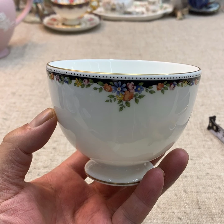 金瓷阁家的美丽瓷器