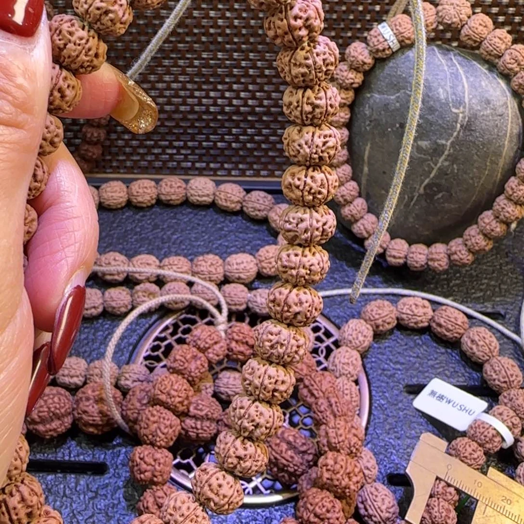 金刚菩提手串老*12×8.5凹底梅花手串六瓣