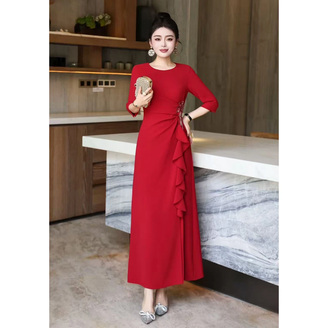 2025秋冬新款时尚设计感亮片花朵荷叶摆收腰气质礼服长裙连衣裙女