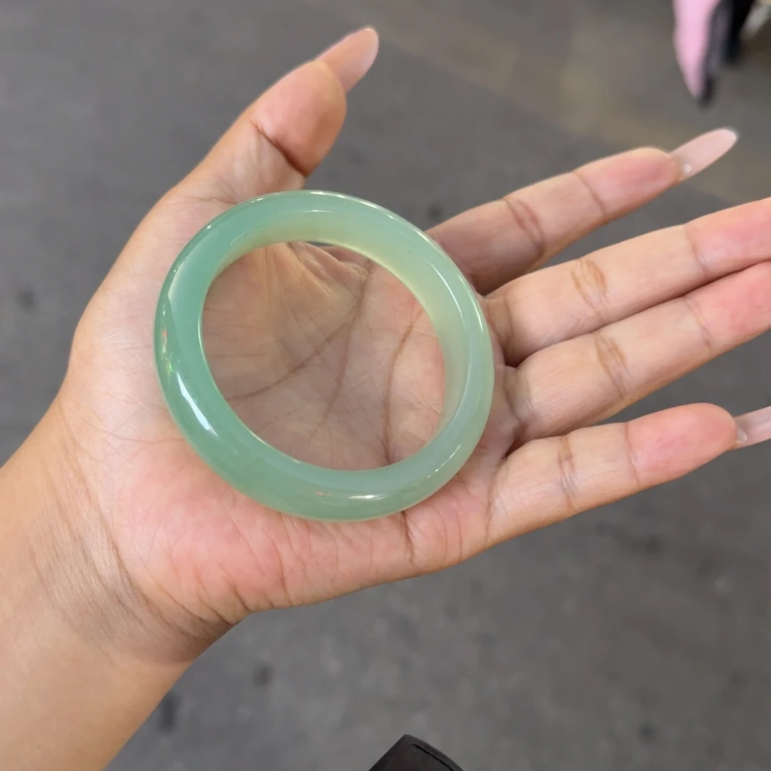 东陵石未镶嵌手镯